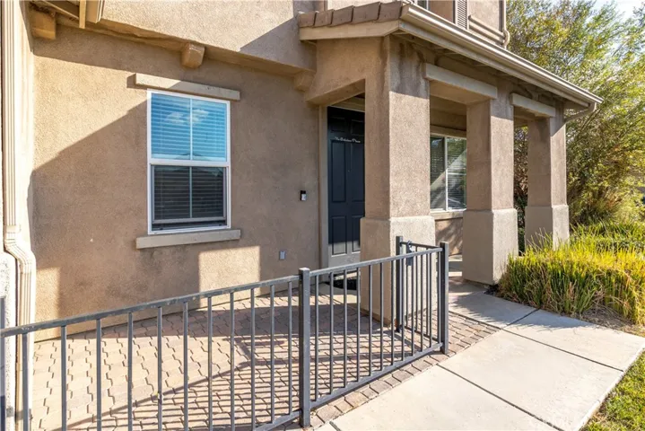942 Silver Dust Trail, Hemet, California 92545