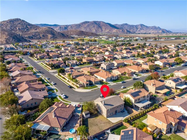 942 Silver Dust Trail, Hemet, California 92545