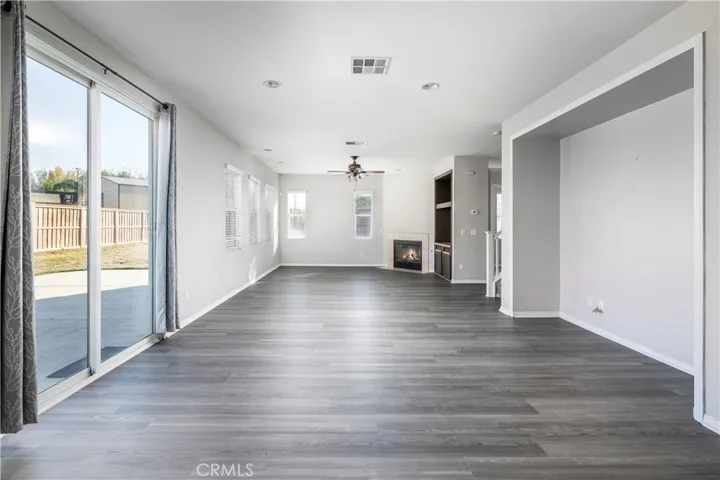 942 Silver Dust Trail, Hemet, California 92545
