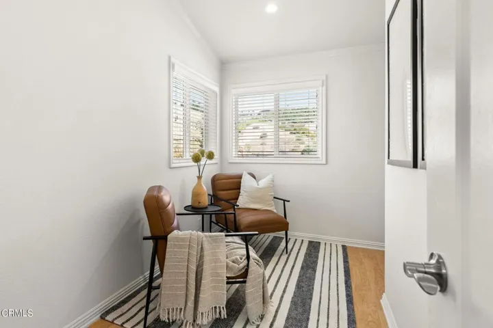36-web-or-mls-UpmarketMedia_932ColVis-3