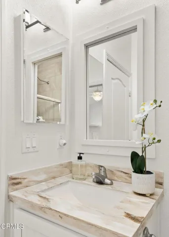 31-web-or-mls-UpmarketMedia_932ColVis-5
