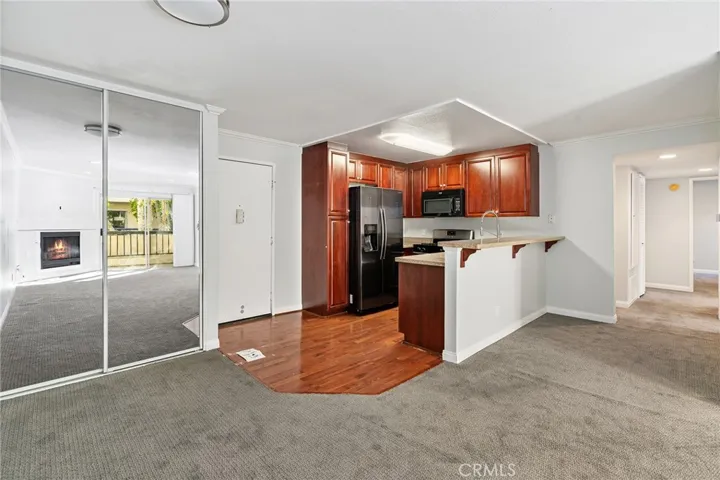 5510 Owensmouth Avenue 224, Woodland Hills, California 91367