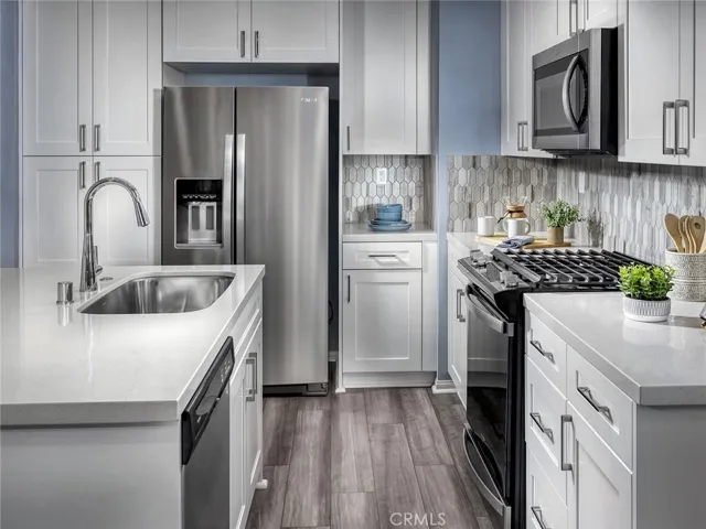 Photo is not of the actual home, but is an inspirational photo of builder’s model home and may depict options, furnishings, and/or decorator features that are not included