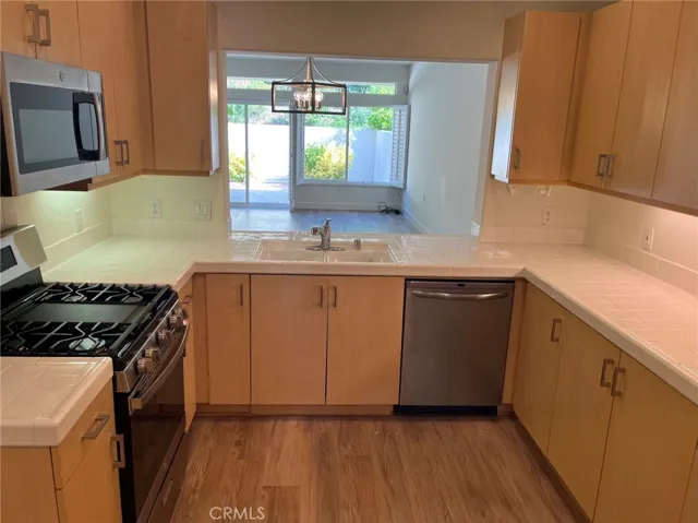 21614 Paseo Maravia, Mission Viejo, California 92692