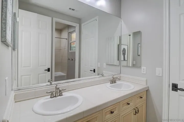 30431 Villa Toscana Rd, Bonsall, California 92003