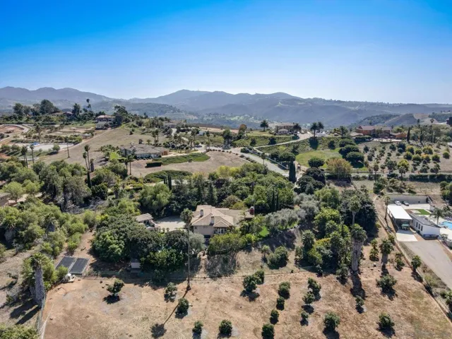 30431 Villa Toscana Rd, Bonsall, California 92003