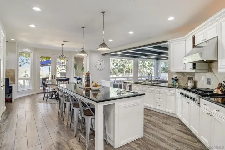 30431 Villa Toscana Rd, Bonsall, California 92003
