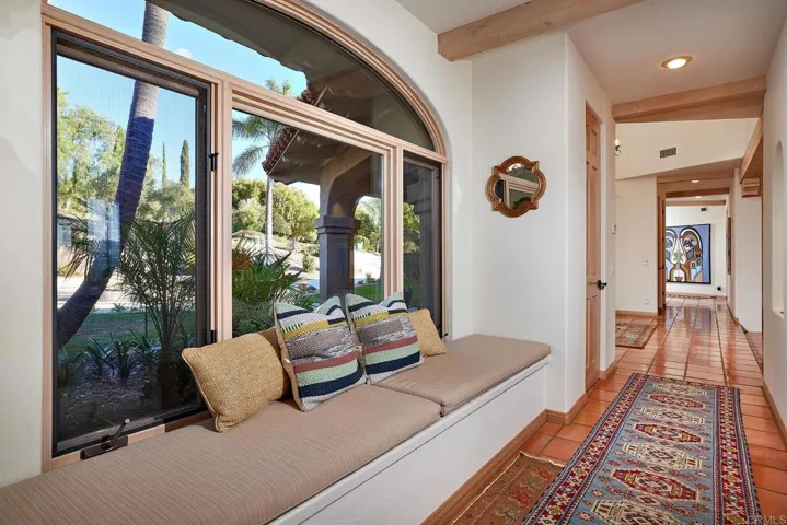 7 Rolling View Lane, Fallbrook, California 92028