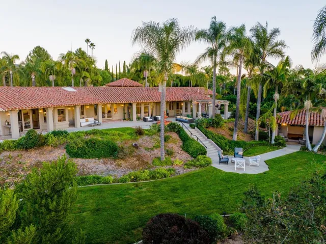 7 Rolling View Lane, Fallbrook, California 92028