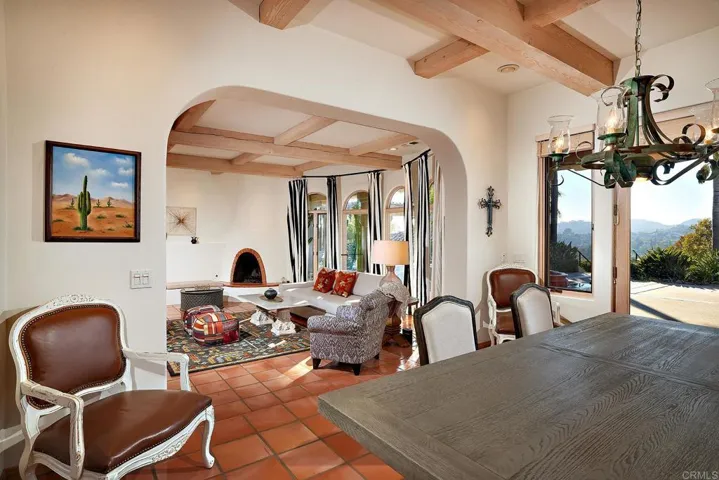 7 Rolling View Lane, Fallbrook, California 92028