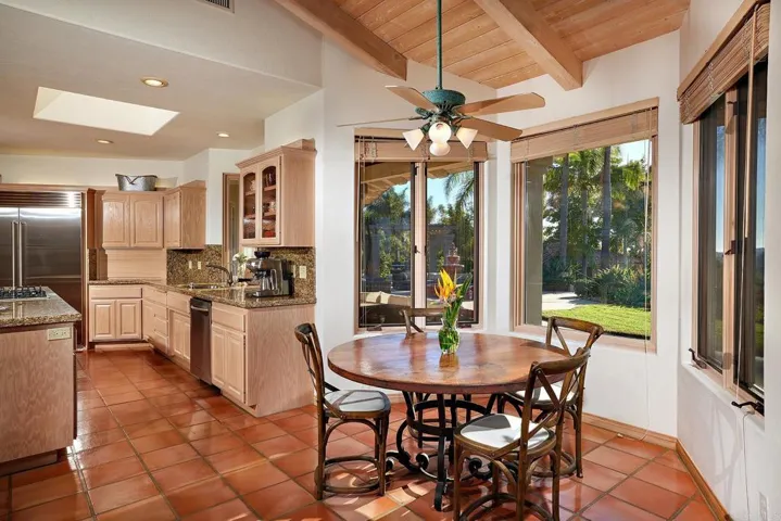 7 Rolling View Lane, Fallbrook, California 92028