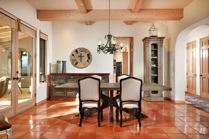 7 Rolling View Lane, Fallbrook, California 92028