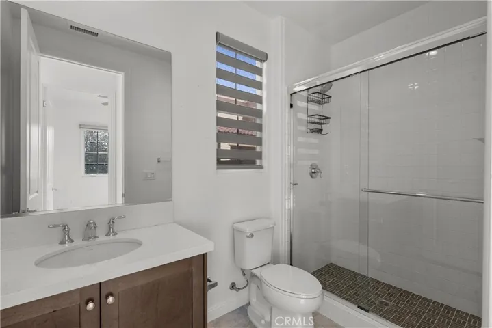 Downstairs Full Bath