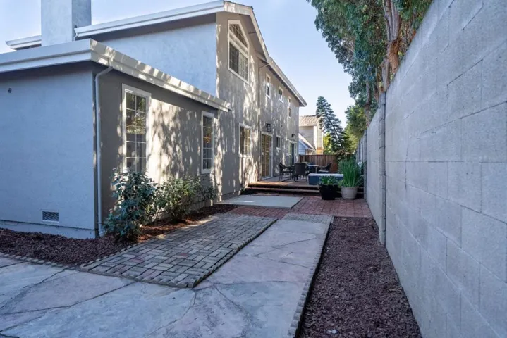 2053 Edmund Lane, Capitola, California 95010