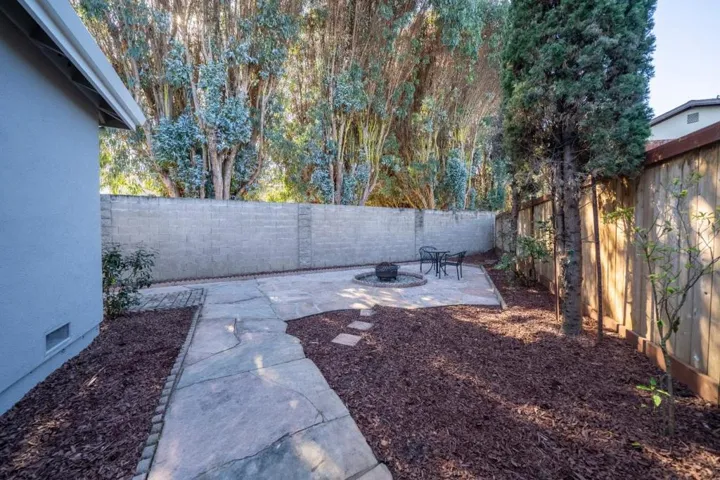 2053 Edmund Lane, Capitola, California 95010