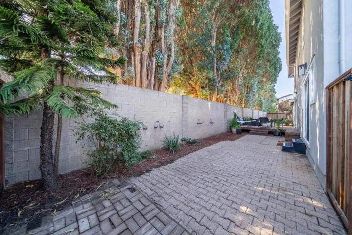 2053 Edmund Lane, Capitola, California 95010