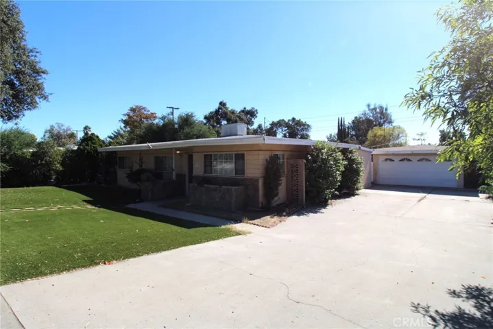 358 Cucamonga Avenue, Claremont, California 91711