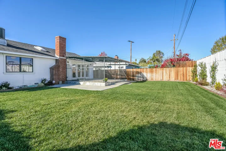 6622 Royer Avenue, West Hills, California 91307