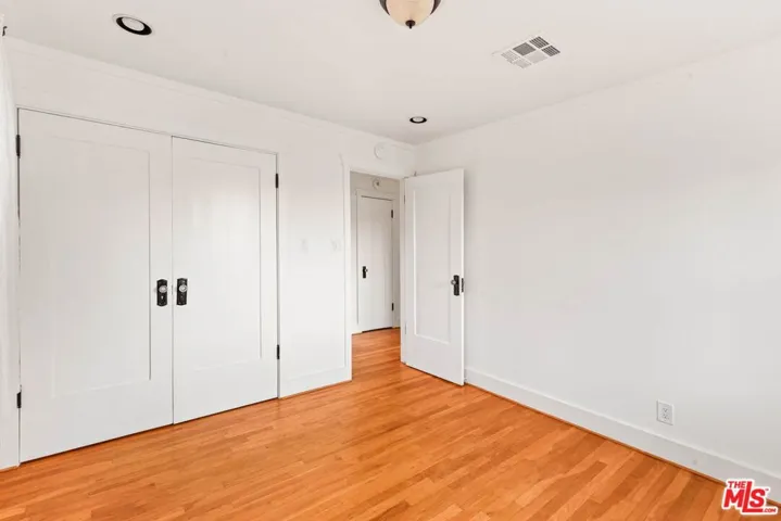 6622 Royer Avenue, West Hills, California 91307