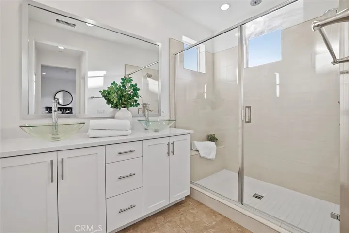 57 Clover, Lake Forest, California 92630
