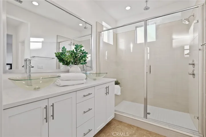57 Clover, Lake Forest, California 92630