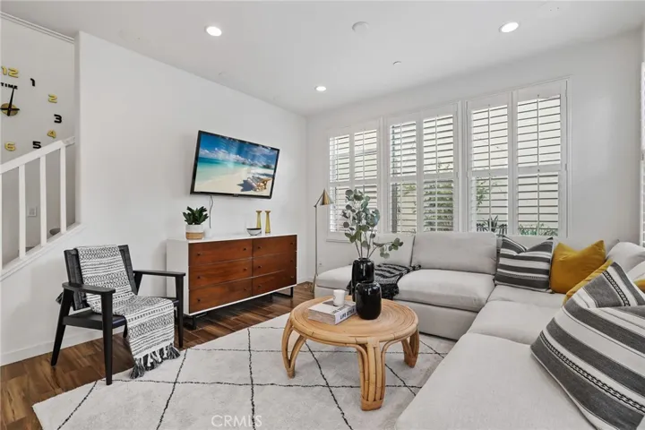 57 Clover, Lake Forest, California 92630