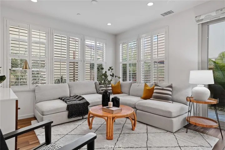 57 Clover, Lake Forest, California 92630