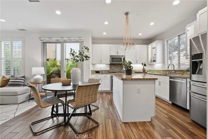 57 Clover, Lake Forest, California 92630