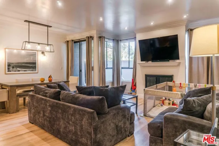 12115 San Vicente Boulevard Unit 110, Los Angeles, California 90049