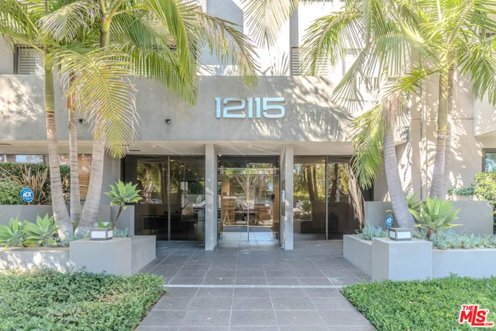 12115 San Vicente Boulevard Unit 110, Los Angeles, California 90049
