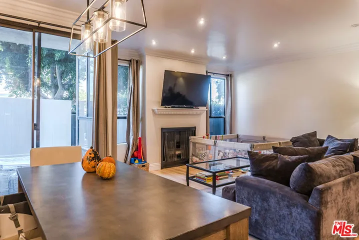 12115 San Vicente Boulevard Unit 110, Los Angeles, California 90049