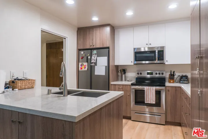 12115 San Vicente Boulevard Unit 110, Los Angeles, California 90049