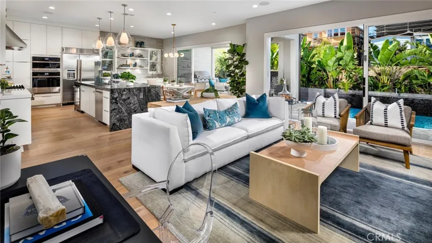 Great room to Kitchen