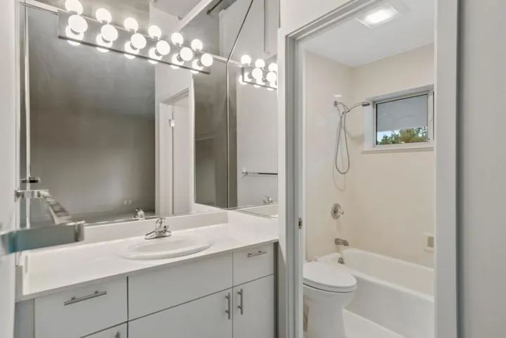 57 Roxbury Lane, San Mateo, California 94402