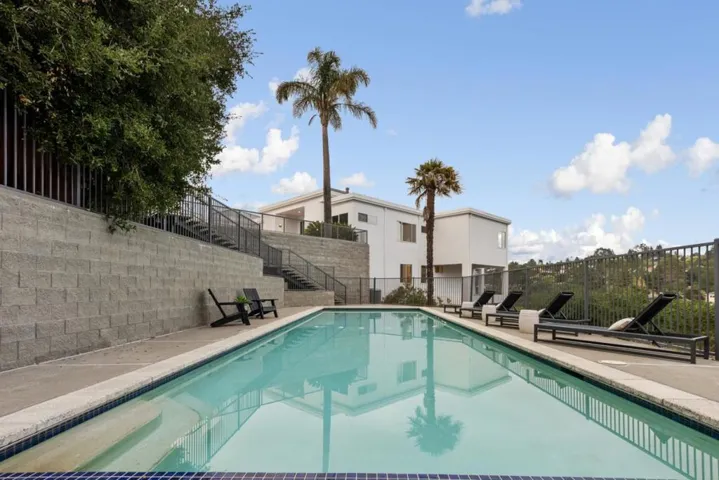 57 Roxbury Lane, San Mateo, California 94402