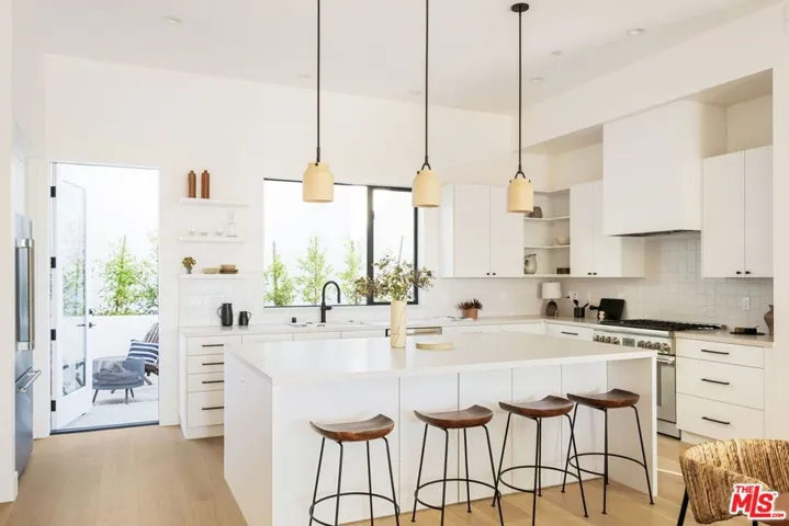 766 N Arthur Road, Los Angeles, California 90029