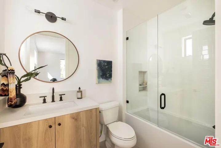 766 N Arthur Road, Los Angeles, California 90029