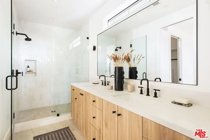 766 N Arthur Road, Los Angeles, California 90029