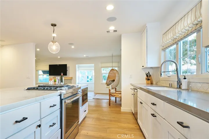 503 Avenue D, Redondo Beach, California 90277