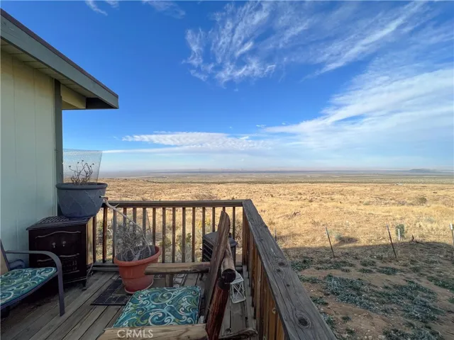 0 Holcomb Ridge Road E, Llano, California 93544