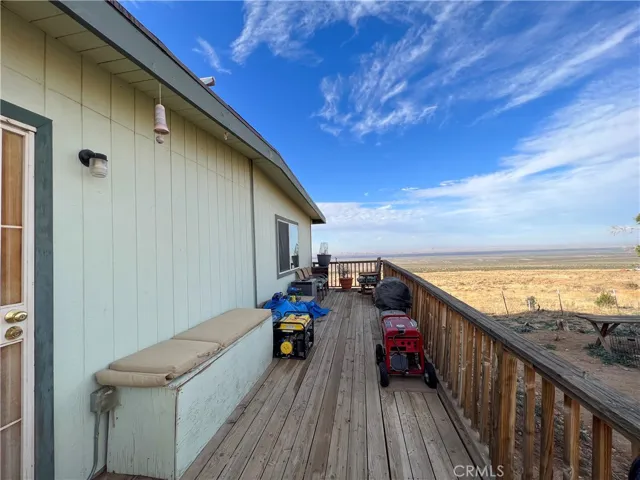 0 Holcomb Ridge Road E, Llano, California 93544