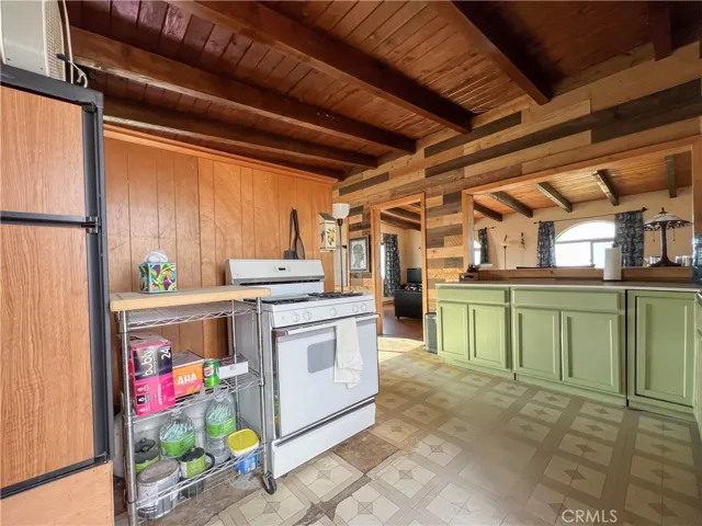 0 Holcomb Ridge Road E, Llano, California 93544