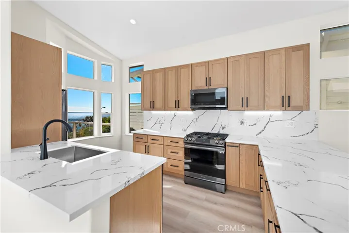 1630 Del Mar Avenue, Laguna Beach, California 92651