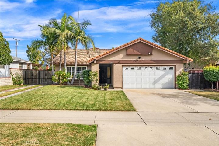 1358 North Sultana Ave
