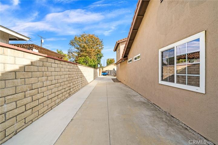 Spacious Parking with Room for Multiple Cars or RV Parking