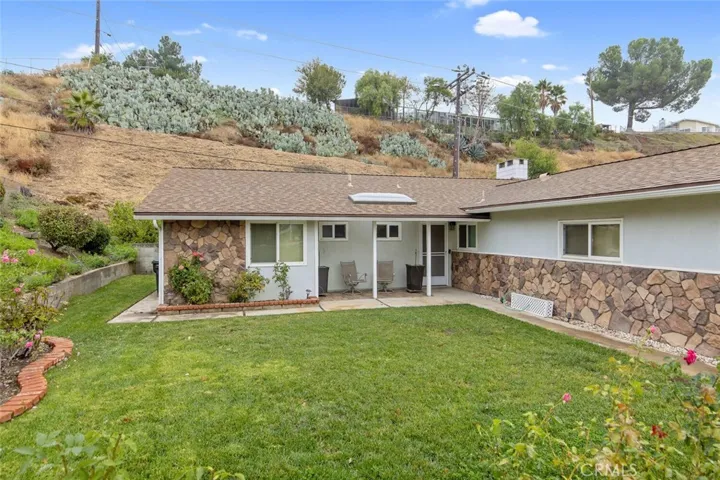 19539 Aldbury Street, Canyon Country, California 91351