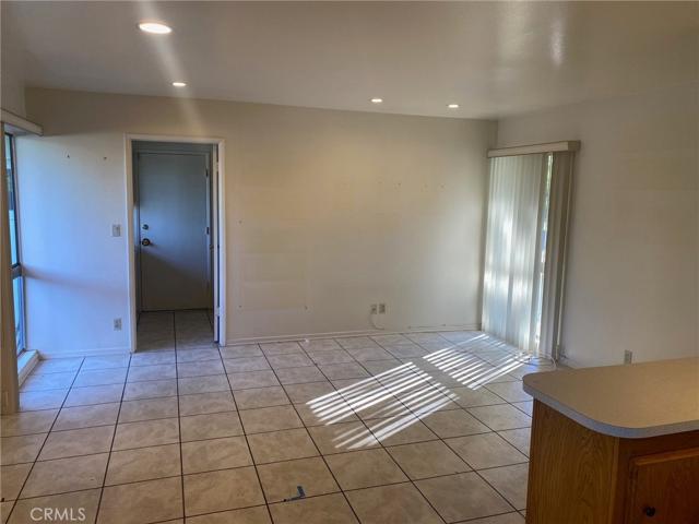 breakfast and family room
