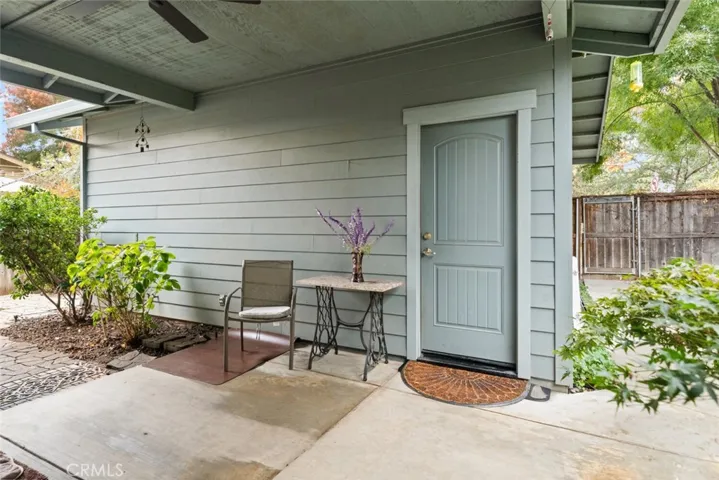Breezeway to garage