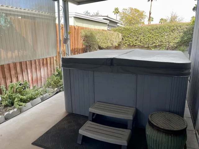 Hot Tub