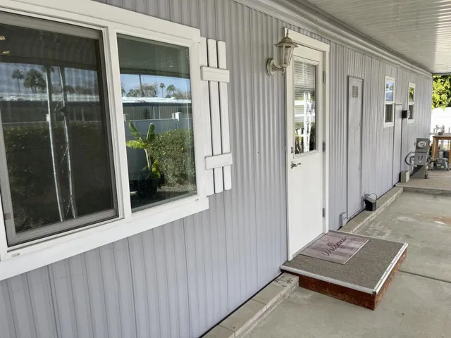 Carport side